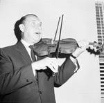 Henny Youngman playing violin